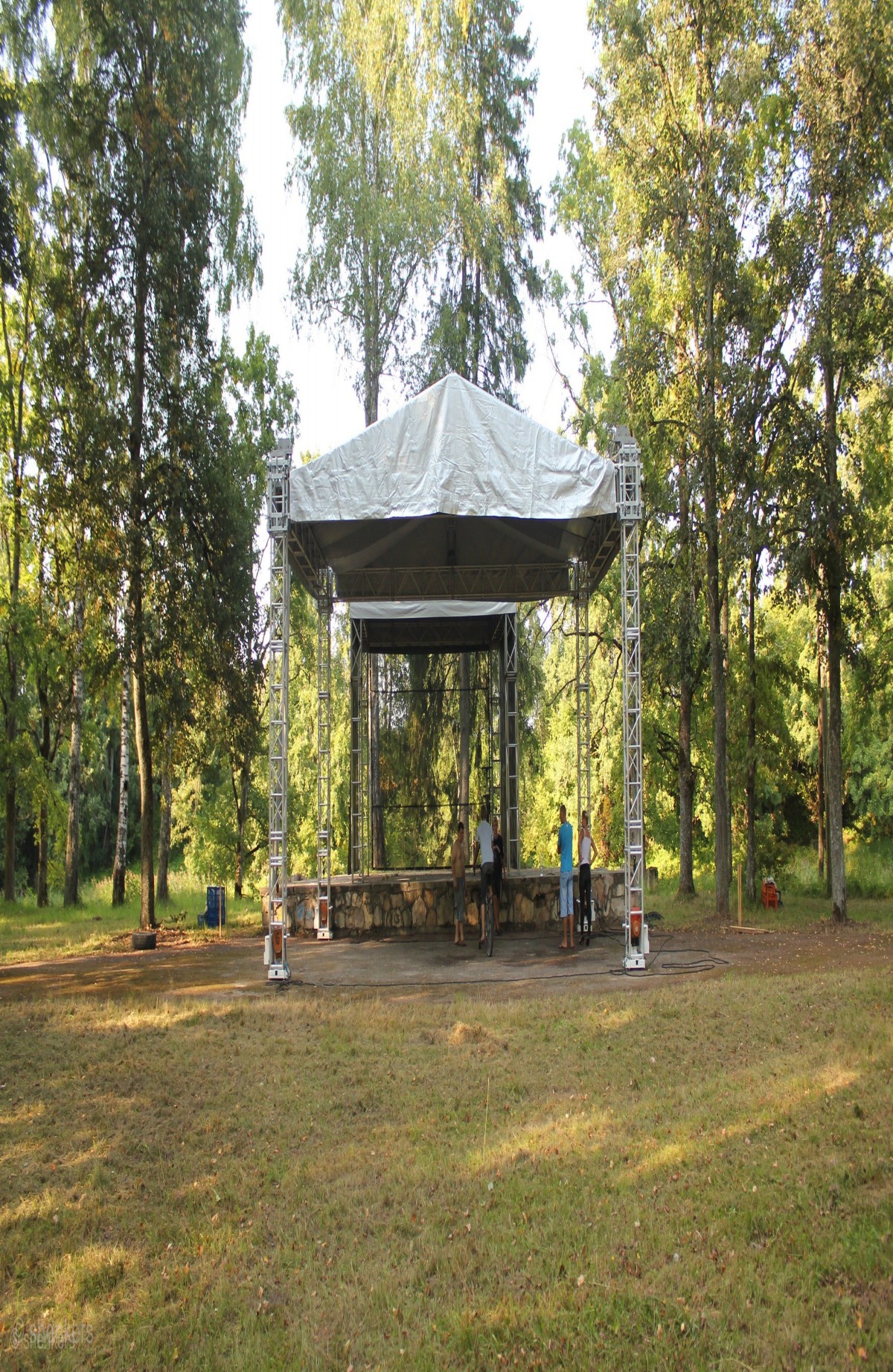 Festivāla skatuves tehnika